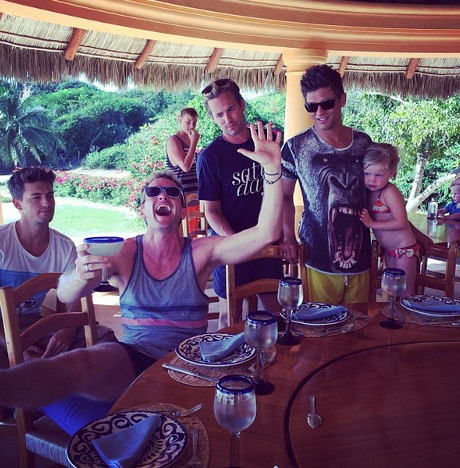 Neil Patrick Harris’ Margarita-fueled Adventures in Mexico! (PHOTOS)