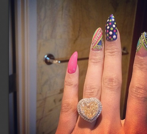 Nicki Minaj and Meek Mill Newly Engaged: Instagram Diamond Engagement Ring?