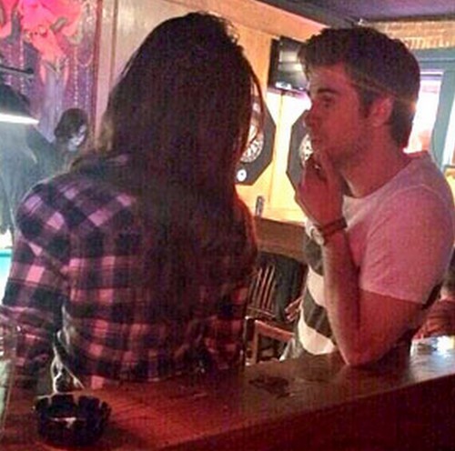 Nina Dobrev And Liam Hemsworth Hookup In Atlanta – Spotted Lip-locked And In Love! (PHOTO)