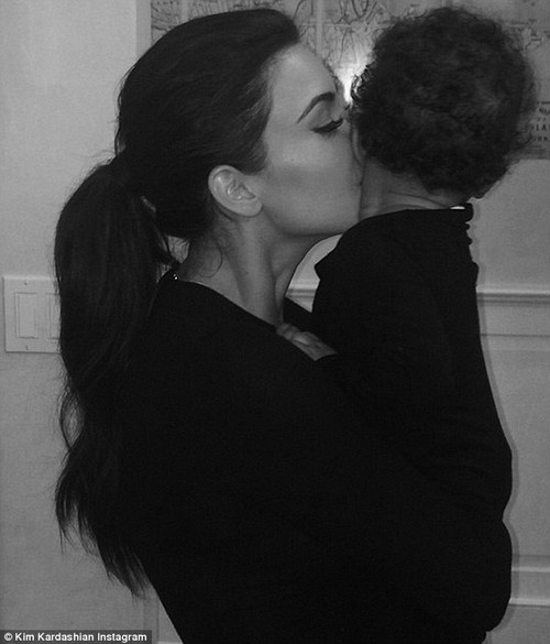 Kim Kardashian Posts North West Instagram Pic, Proves Nori Hates Her Mother (PHOTO)