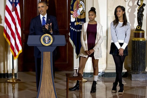 President Obama Daughters Malia and Sasha Thanksgiving Elizabeth Lauten Facebook Attack and Apology