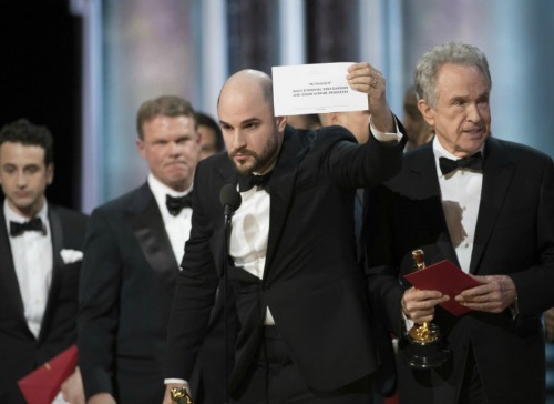 PricewaterhouseCoopers Accountants Fired From Oscar Duties For Best Picture Fiasco