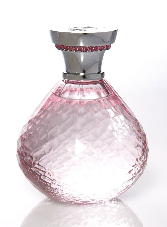 Paris Hilton Gets Fruity With “Dazzle”