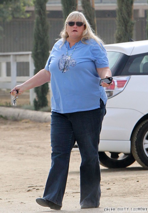 Paris Jackson’s Real Biological Father Threatens Debbie Rowe With Exposure