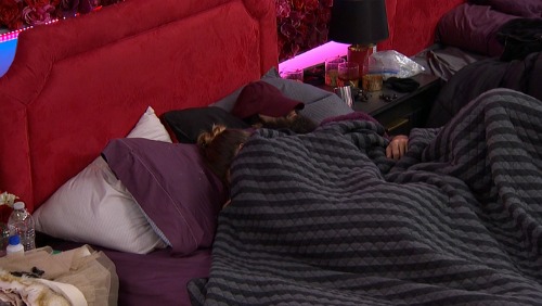 Big Brother 19 Spoilers: Paul Abrahamian Tricks Christmas Abbott Into Showmance – Christmas Gives Up Her Game For Him