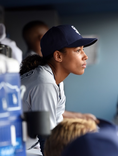 Pitch Premiere Recap 9/22/16: Season 1 Episode 1 “Pilot”