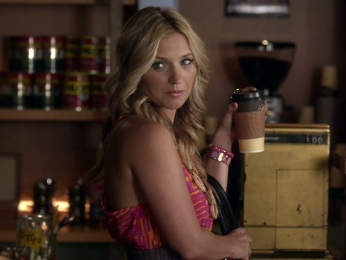 Pretty Little Liars Fans In An Uproar After ABC Family Makes Anti-Transgender Comments, Calls Cece Drake An “It”