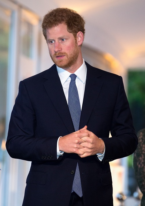 Prince Harry Hosting His First Buckingham Party: Girlfriend Meghan Markle Helping Plan It?