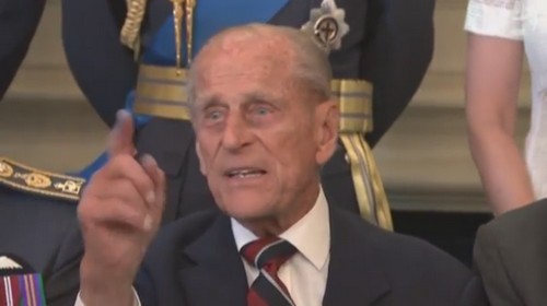 Prince Philip Embarrasses Queen Elizabeth By Insulting Female Volunteers: Time For The Duke of Edinburgh To Retire?