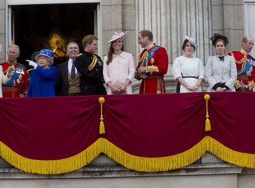 Kate Middleton and Sister Pippa Despised by Princess Beatrice, Thinks They’re Stupid (PHOTOS)