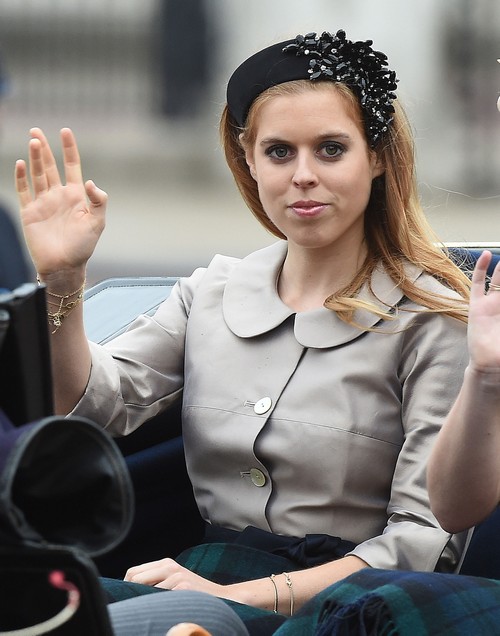Princess Beatrice Despises Kate Middleton, Chooses Caribbean Vacation Over Royal Christmas – Defies Queen Elizabeth?