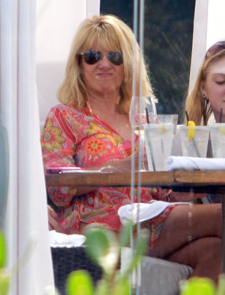 Ramona Singer Grants LuAnn de Lesseps’ Baby Her Blessing… Sort Of
