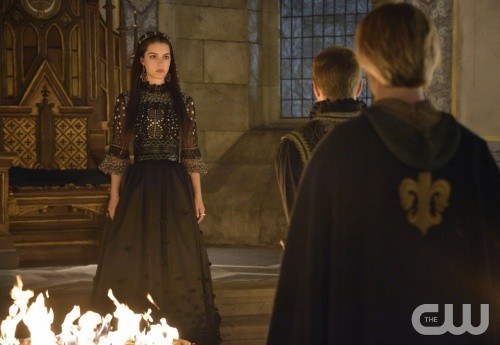 Reign Recap 10/2/14: Season 2 Episode 1 Premiere “The Plague”