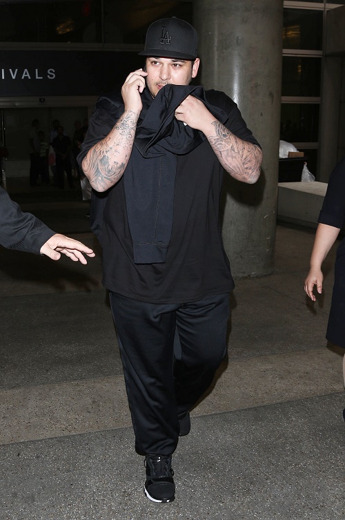 Rob Kardashian Suing Kris Jenner And Sisters For $50 Million – Tired Of Family Profiting Off His Weight Problems And Depression