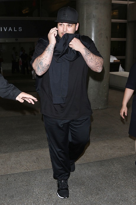 Rob Kardashian Spirals Out Of Control, Gains Weight: Copes With Emotional Troubles By Eating And Loading Up On Drugs!