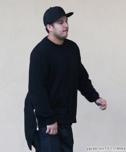 Rob Kardashian Looks Fatter After Weight Gain – Kim Kardashian and Kris Jenner Embarrassed For Wedding Photos and Video