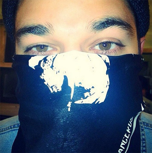 Rob Kardashian Posts Attention Starved Self-Loathing Selfie – Deletes Entire Instagram History!