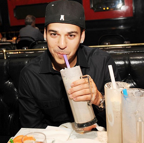 Rob Kardashian Faking Diet So Kris Jenner and Kim Kardashian Won’t Cut Him Off Financially