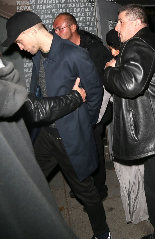 Robert Pattinson’s Partying With FKA Twigs Drags Career Down: Girlfriend Bad Influence on RPatz
