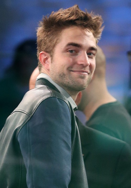 Robert Pattinson Finished With Kristen Stewart: Totally Not in Love With ‘Twilight’ Star (PHOTOS)