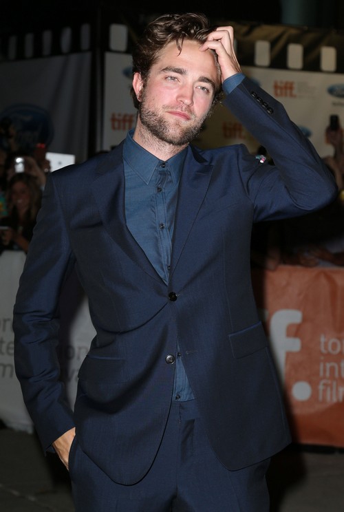 Robert Pattinson’s Girlfriend FKA Twigs Pregnant – Tahliah Barnett Tweets Announcement of Rob’s Baby?