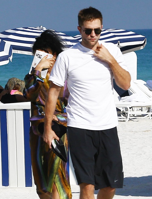 Robert Pattinson, FKA Twigs Relationship Breaking R-Pattz’s Wallet – He Needs Cash Fast!