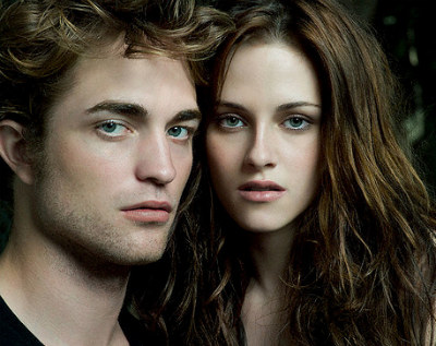 Robert Pattinson & Kristen Stewart Moving In Together