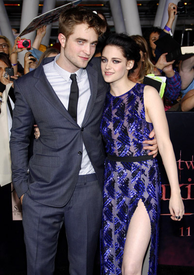 Robert Pattinson And Kristen Stewart Are Planning A Romantic Gift Swap And New Year’s Eve