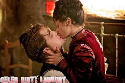 Robert Pattinson Seduces A Lot Of Women In ‘Bel Ami’ (Photos)