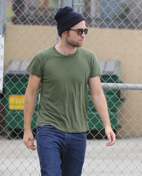 Robert Pattinson Now Hooking Up With Aussie Singer Sia Furler?