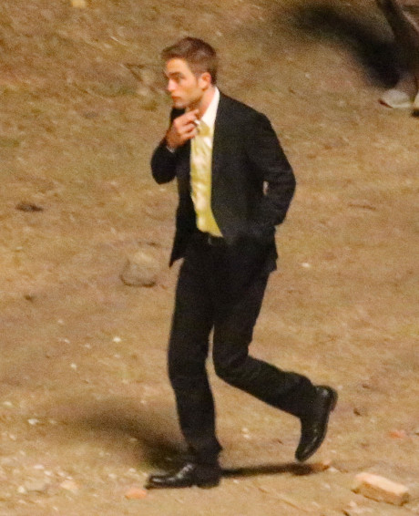 Robert Pattinson Chooses Never To Speak To Kristen Stewart Again: Connections Severed For Good This Time!