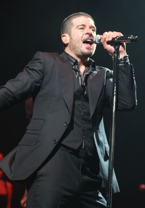 Robin Thicke Divorce: Paula Patton Marriage Over – Gives Up Trying To ‘Win’ Her Back