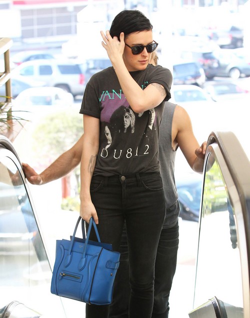 Demi Moore Crashes Rumer Willis Rehearsals, Trying To Steal Val Chmerkovskiy: Dancing With The Stars 2015 Season 20