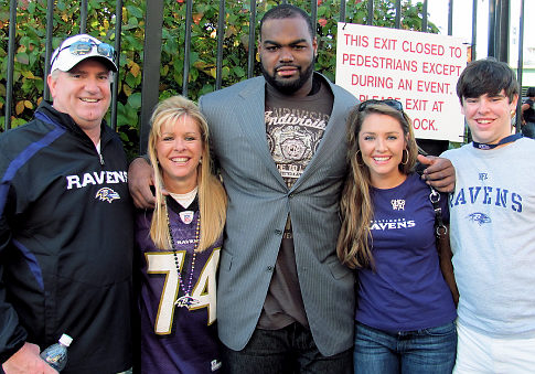 Sandra Bullock Supports Michael Oher At The Super Bowl: A ‘Blind Side’ Reunion
