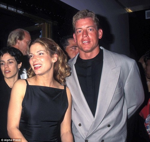 Sandra Bullock Dating Her Ex-Boyfriend, Troy Aikman?