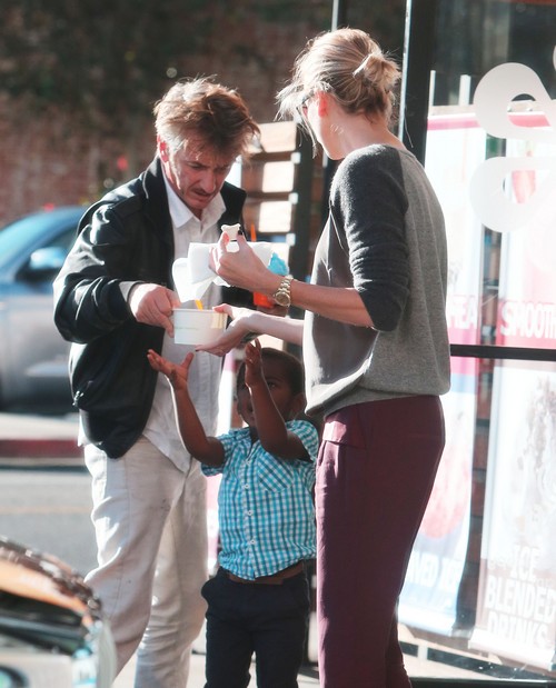 Sean Penn Cheating on Charlize Theron With Mystery Woman or Role-Playing With Girlfriend?