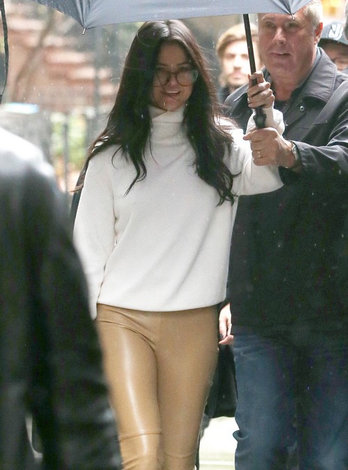 Selena Gomez Dating Gigi Hadid’s Ex-Boyfriend Samuel Krost: Justin Bieber Furious – Wants Biebs To Beg For Reunion?