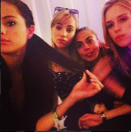 Selena Gomez Drug and Rehab Rumors After Justin Bieber Break-Up, Nepal and Partying With Cara Delevingne
