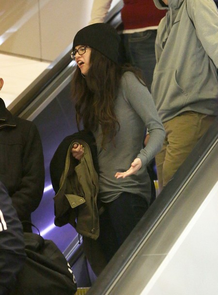 Selena Gomez Crazy Jealous: Crashes Justin Bieber’s Skiing Vacation With Taylor Swift and Harry Styles