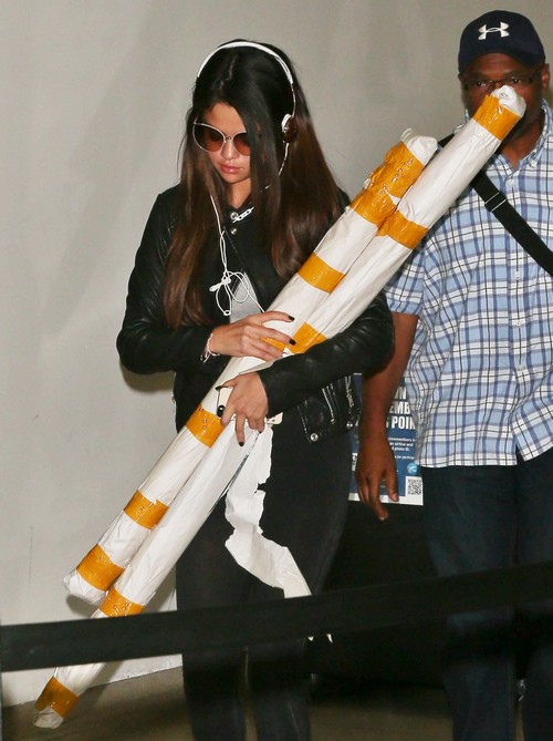 Selena Gomez Pregnancy and Miscarriage with Justin Bieber’s Baby – Rep Denies – What’s The Truth?