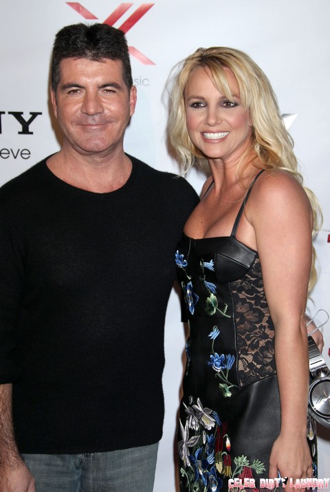 Simon Cowell Turns To Extreme Plastic Surgery – Desperate To Look Younger (Photos – Video)