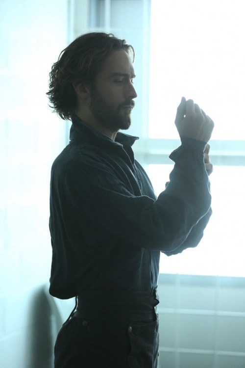 Sleepy Hollow Premiere Recap 10/1/15: Season 3 Episode 1 “I, Witness”