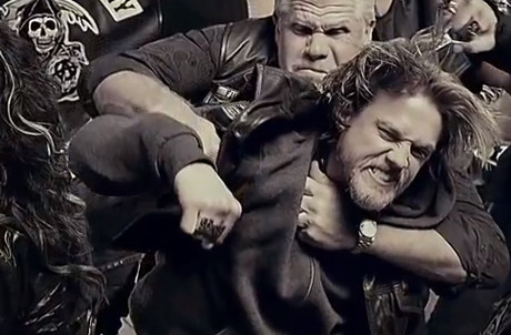 Sons of Anarchy Season 6 Sneak Peek Preview & Spoilers: Would Jax Ever Read Fifty Shades of Grey? (VIDEO)