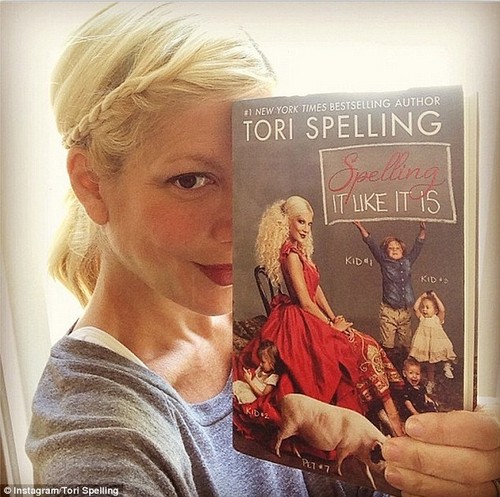 Tori Spelling Broke: 40 Years Old and Still Blaming Parents For Her Behavior – Revolting or Pathetic?