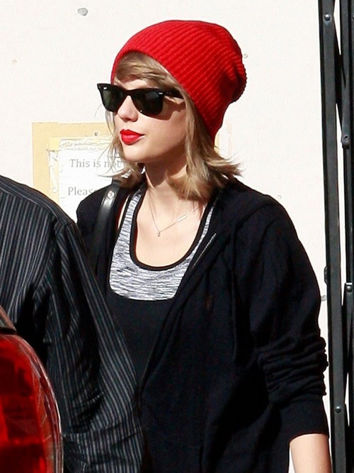 Taylor Swift Boots Kendall Jenner From Squad: Betrayed By Harry Styles Reunion