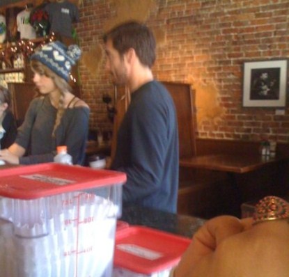 Photo Confirms Jake Gyllenhaal & Taylor Swift Are A Couple