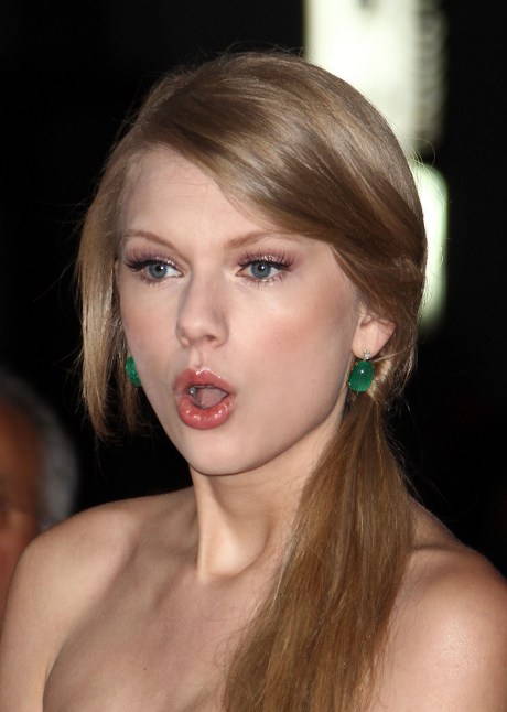 Taylor Swift and Justin Bieber Get Romantic, Sparks Fly — Selena Gomez Forced To Watch on the Sidelines!