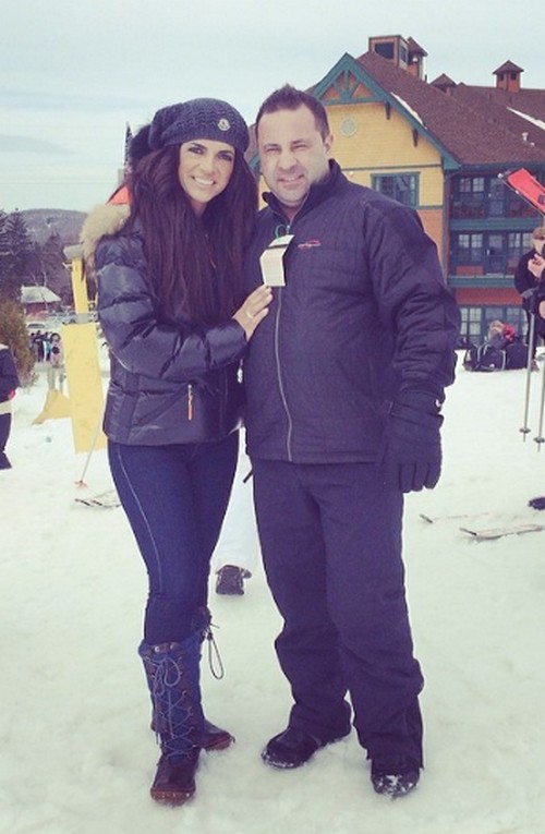 Teresa Giudice Begs For House Arrest – Does She Deserve Jail Time? (POLL)