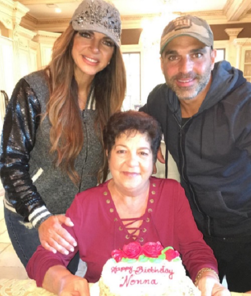 Teresa Giudice Poses In Bikini A Month After Mother Antonia Gorga’s Death