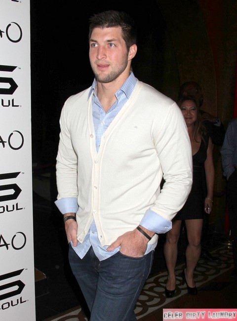 Tim Tebow Signs With The New England Patriots – Football Star or Fan Favorite?